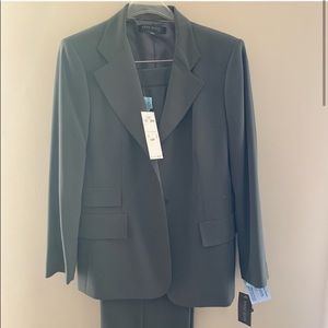 NWT petite Anne Klein two-piece gray suit.